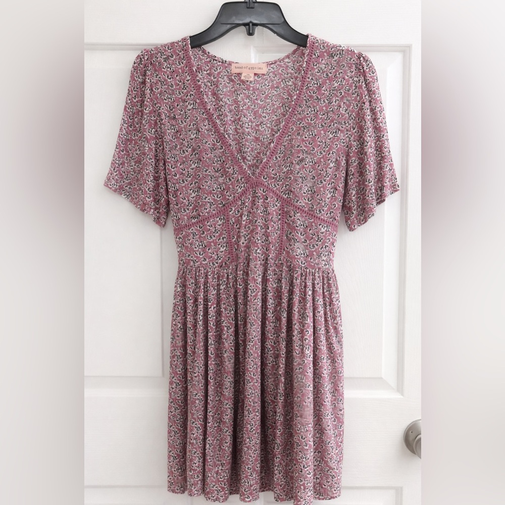 Band of Gypsies Rose-Pink Floral Mini Dress
